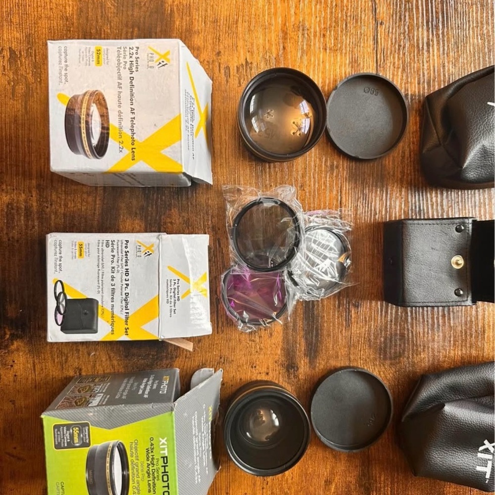 XIT Photo Lens Filter Set with Case